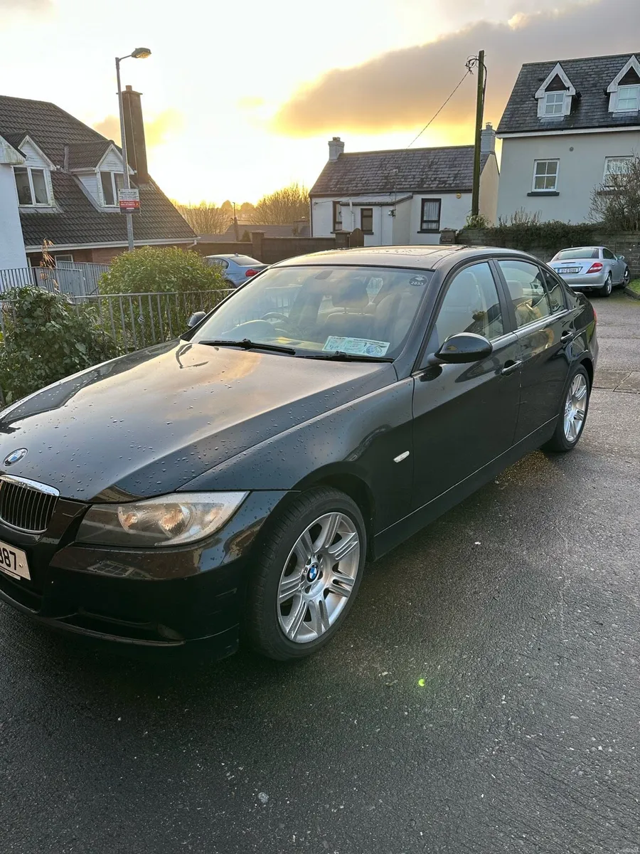 BMW 318i 2008 /AM /NCT 27’ /65k miles /new tyres/ - Image 2