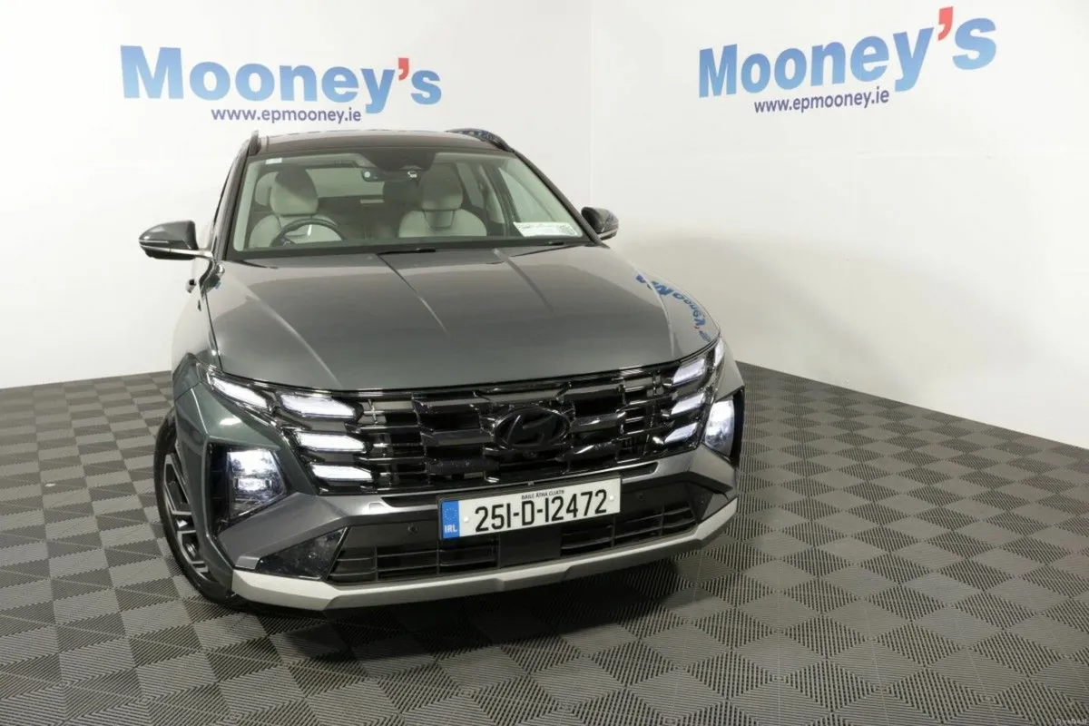 Hyundai Tucson PHEV PLATINUM 1.6L PETROL AUTOMATIC - Image 2
