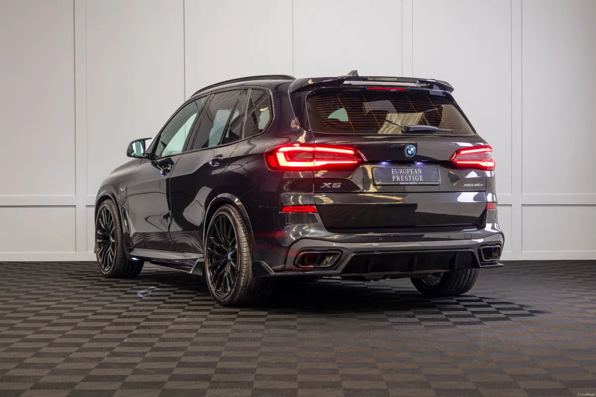222 BMW X5 X-Drive 45e M-Sport - Image 4