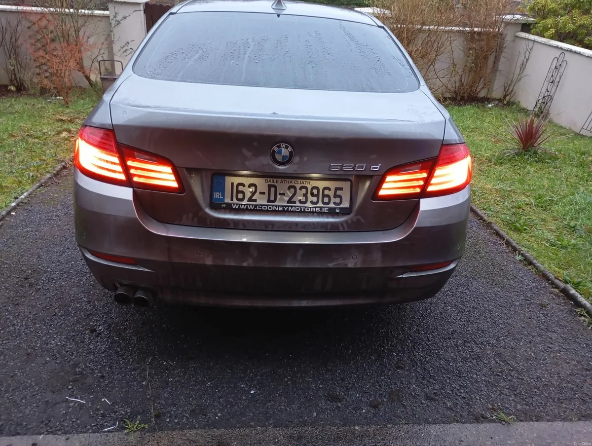 BMW 5-Series 2016 - Image 2