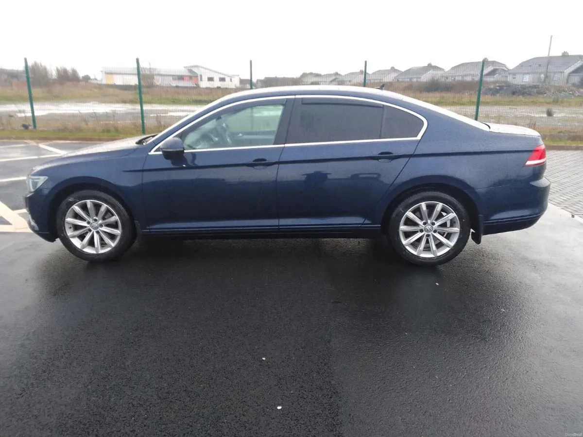 2016 volkswagen passat - Image 3