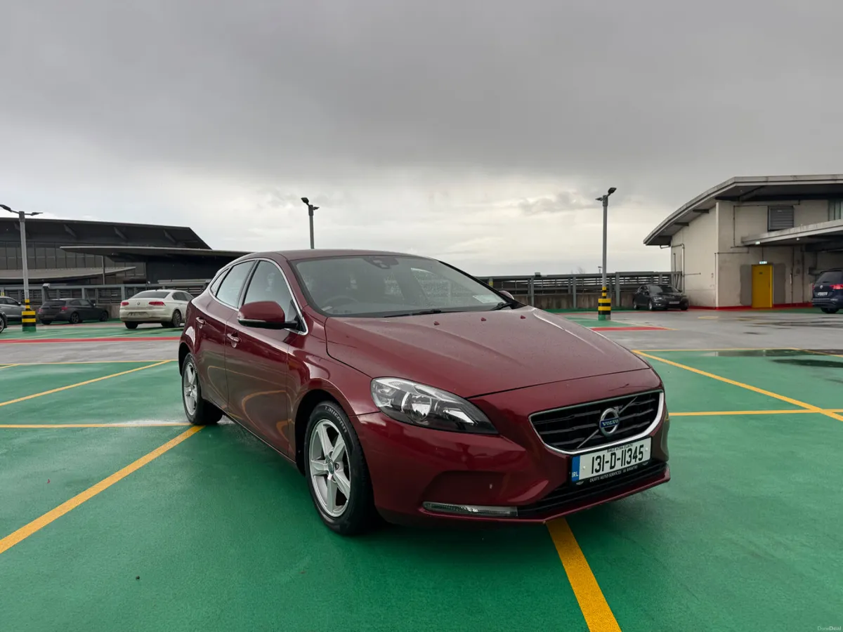 131 Volvo V40 1.6D LOW MILEAGE NCT,D & TAXED - Image 1