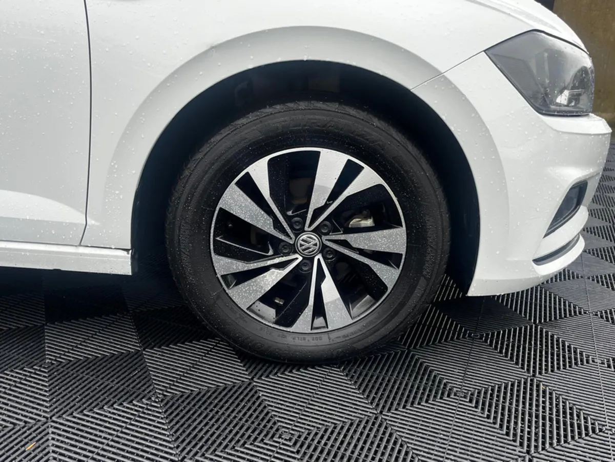 Volkswagen Polo VW POLO 1.0 PETROL,AUTO, FULLY LOA - Image 3