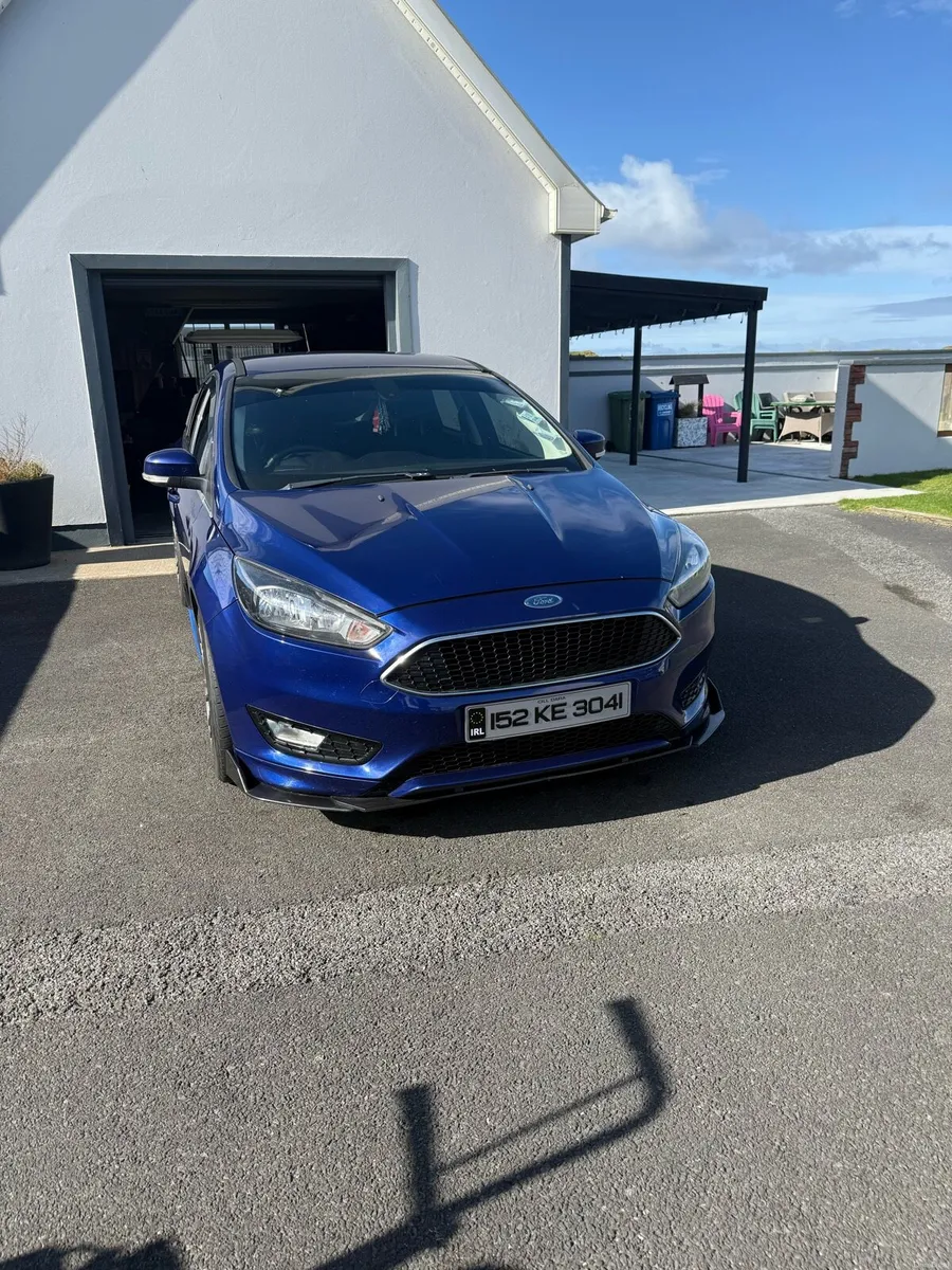 2015 (152) FORD FOCUS - Image 1