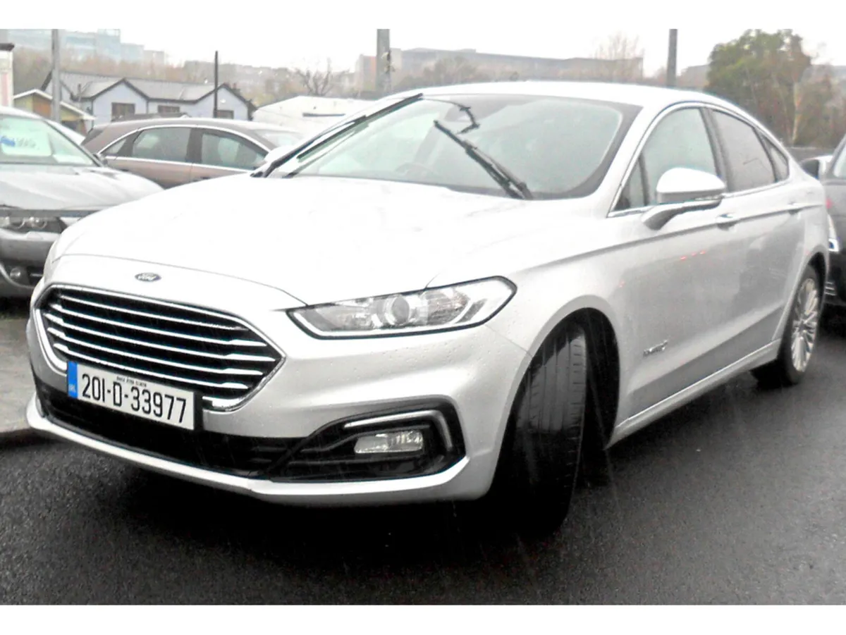 Ford Mondeo 2.0 AUTO HYBRID TITANIUM EDITION......