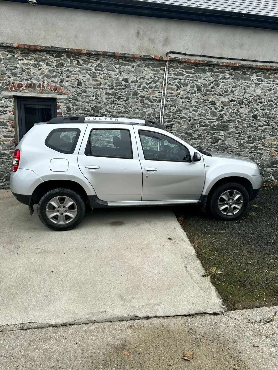 Dacia Duster Signature 1.5 Diesel, 2017, Silver - Image 3