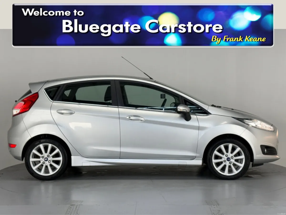 Ford Fiesta TITANIUM 1.0 65PS**BLACK CLOTH INTERIO - Image 3