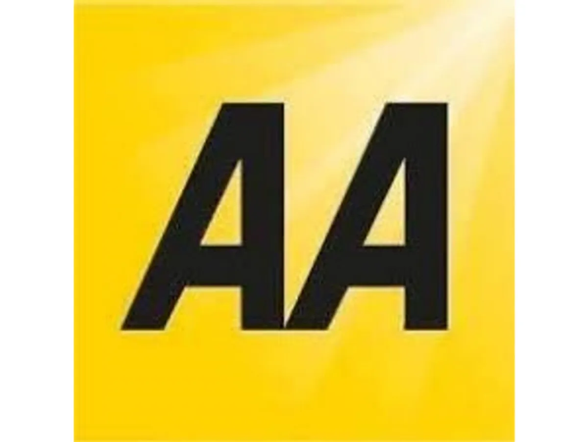 Audi A3 SPORT LUXURY PACK**1.4 TFSI AUTO**FULL LEA - Image 4