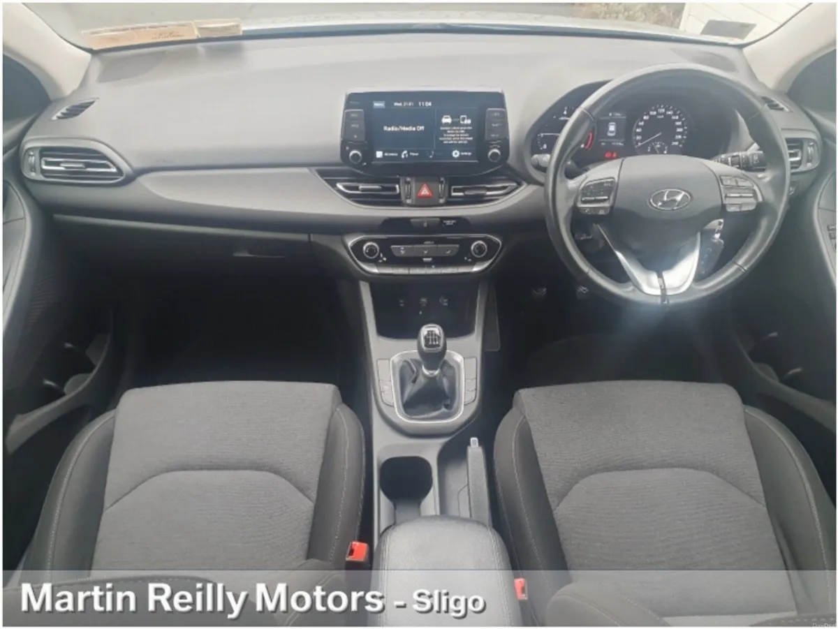 Hyundai i30 1.0 Deluxe - Image 2