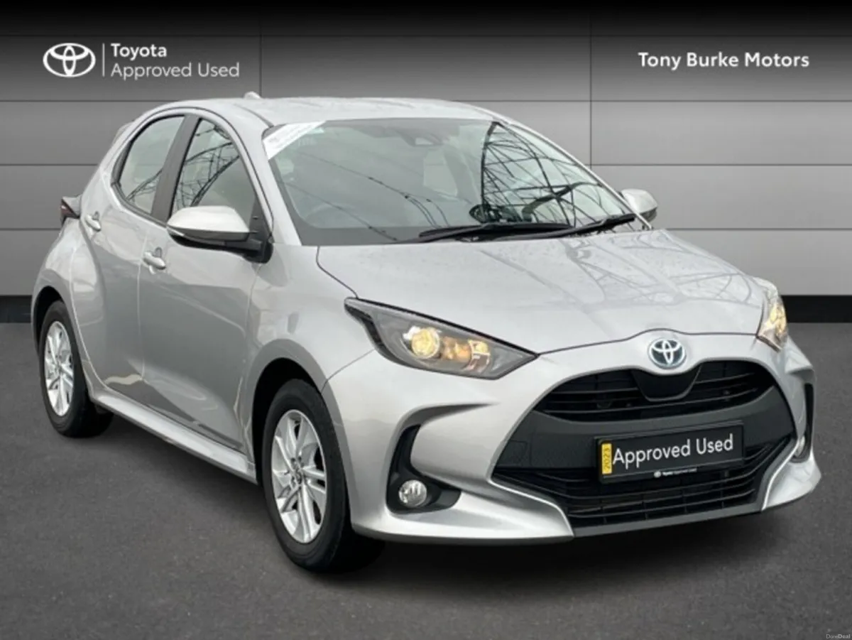 Toyota Yaris - Hybrid - New Generation - Luna Edit - Image 1