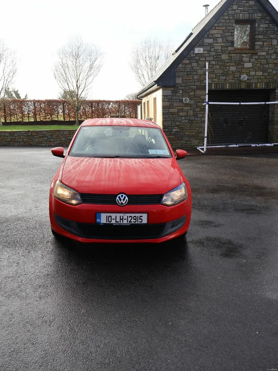 Volkswagen Polo 2010 - Image 2
