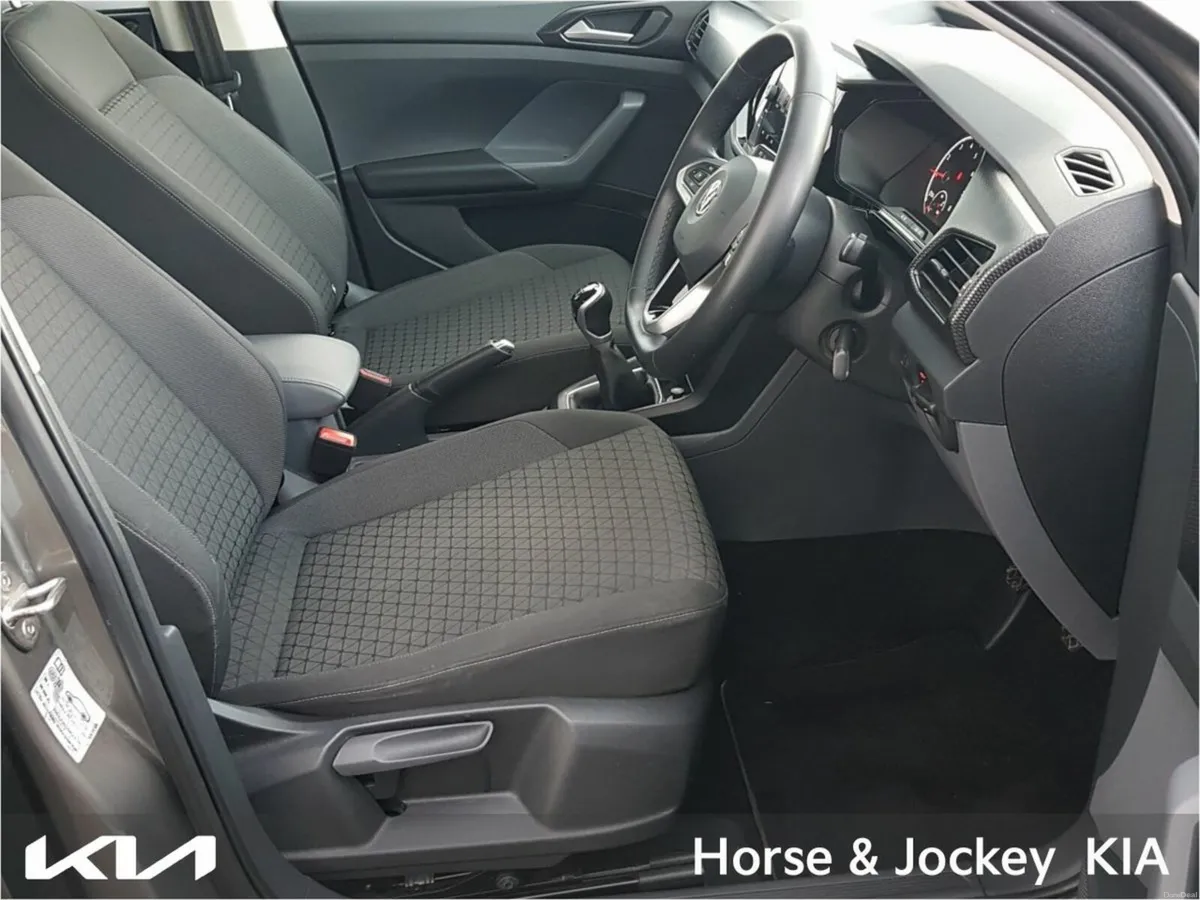 Volkswagen T-Cross Life 1.0 TSI 95HP - Image 3