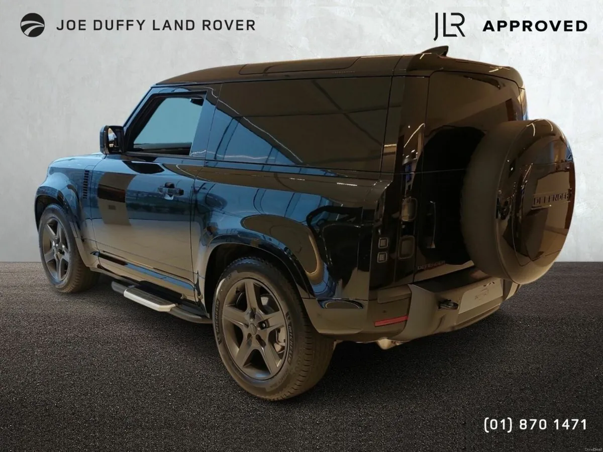 Land Rover Defender X-DYNAMIC SE 3.0 90 D250 *AVAI - Image 3