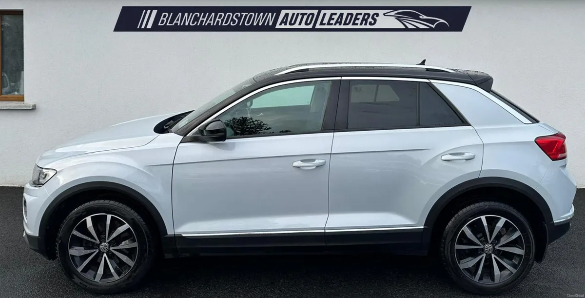 VOLKSWAGEN T-ROC 1.0 TSI DESIGN 115HP LOW KM - Image 2