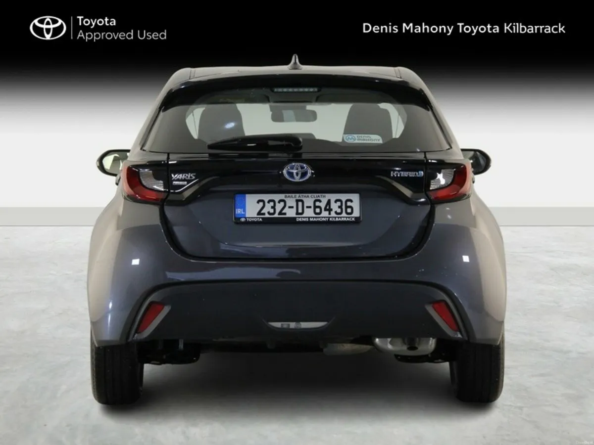 Toyota Yaris 1.5 HYBRID LUNA 4DR AUTO - Image 4