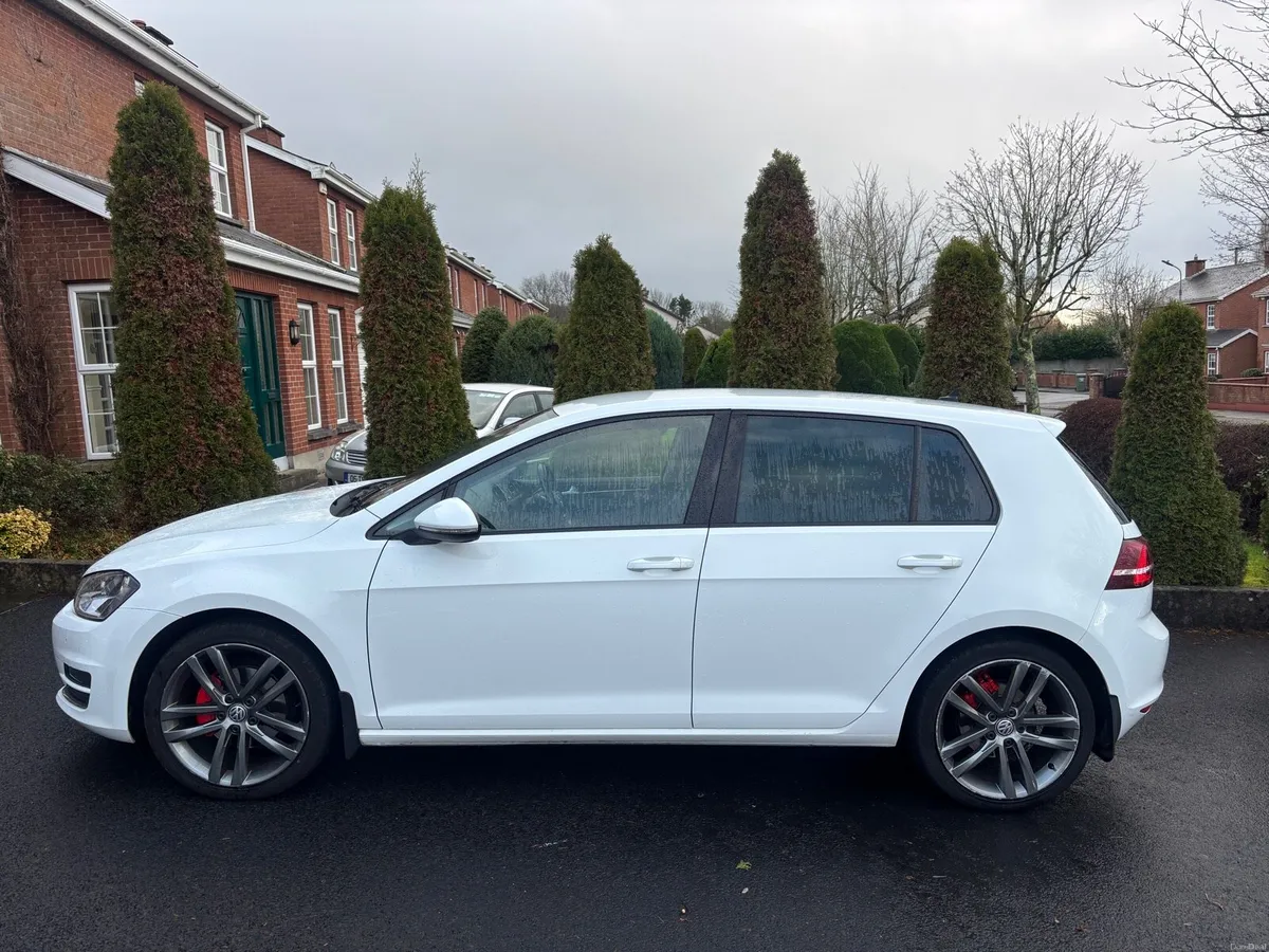 VW HIGH-LINE GOLF 1.6 TDI - Image 2