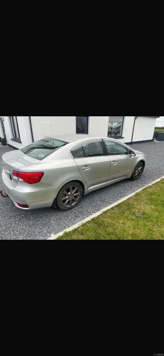 Toyota Avensis 2012 - Image 2