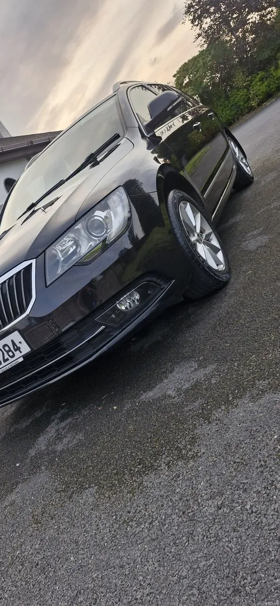 Skoda Superb 2015 - Image 3
