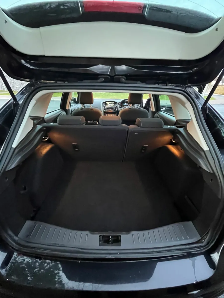 Ford Focus 2015 - Image 2
