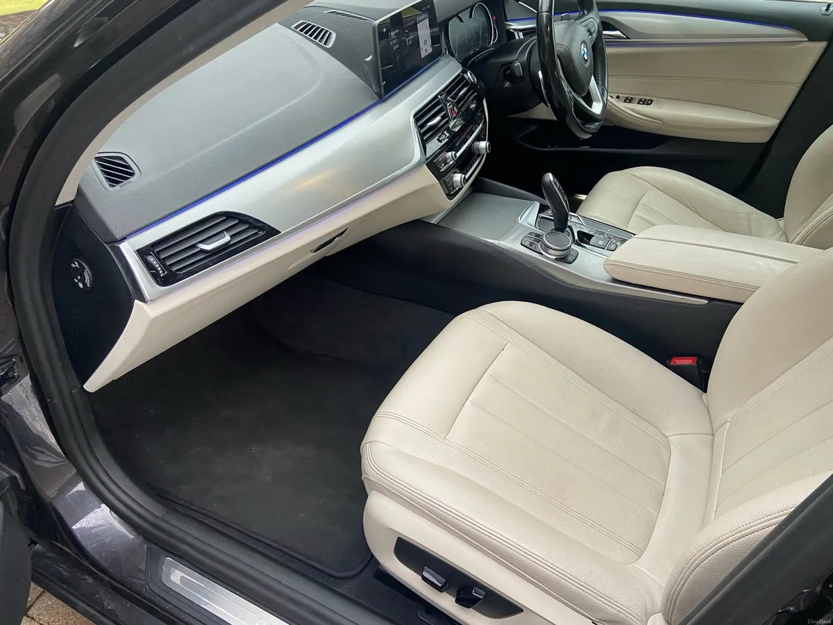 BMW 520 Se - Image 4