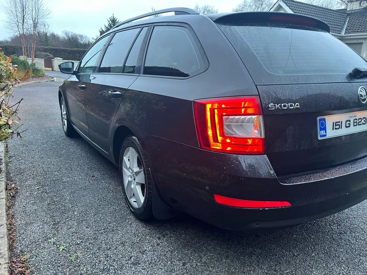 Skoda Octavia 2015 1.6L Diesel - Image 4