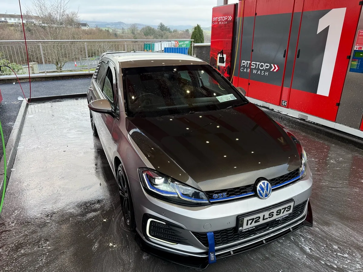 Volkswagen Golf GTE 1.4 petrol/hybrid - Image 2