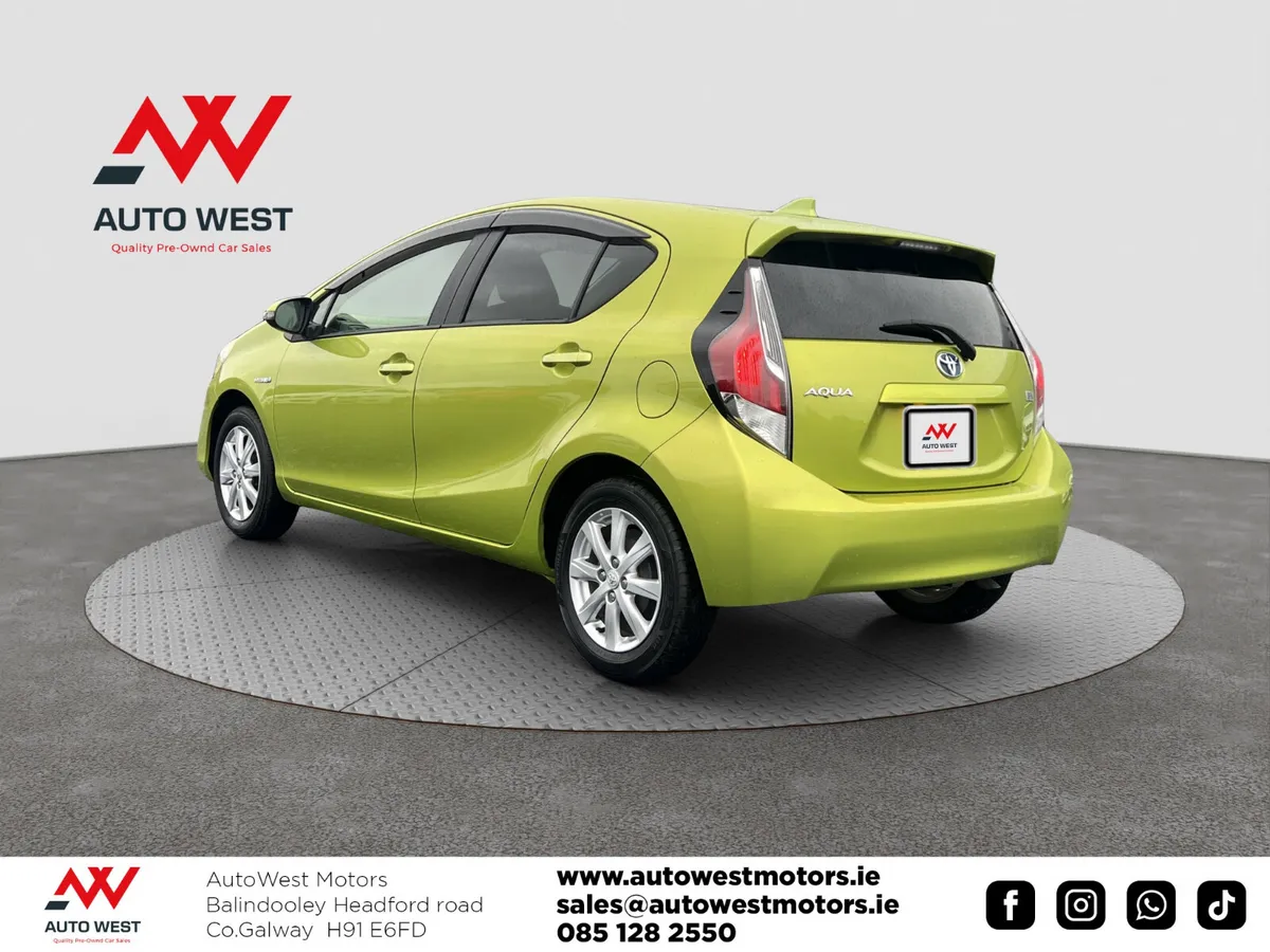 2017 Toyota Aqua 1.5 Self Charging Hybrid - Image 4