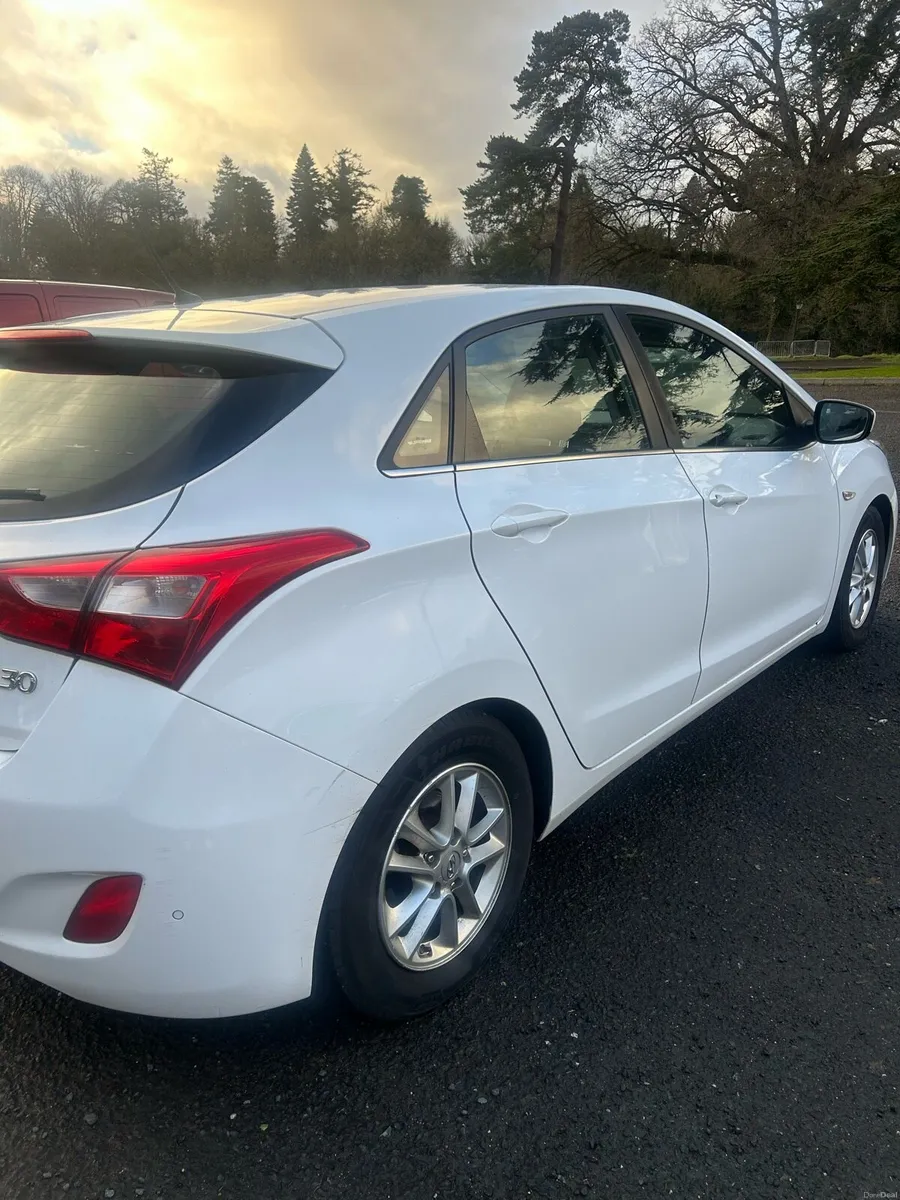 Hyundai i30 - Image 2