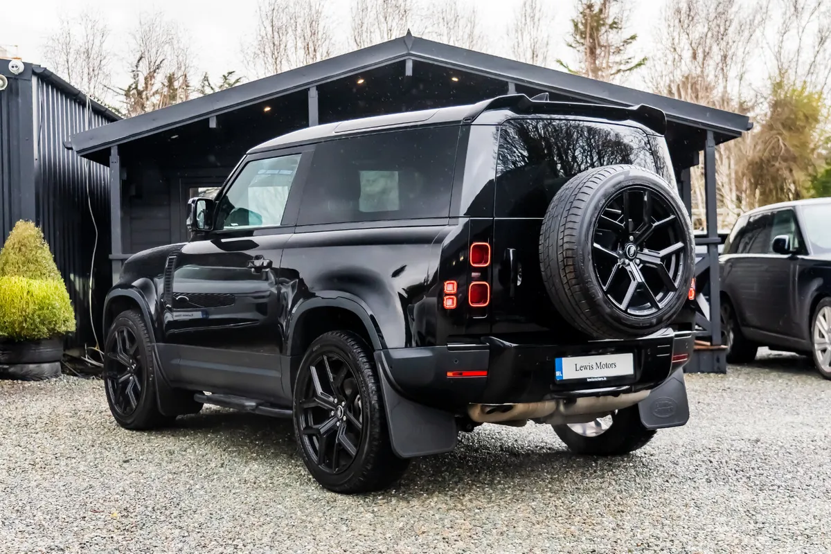 2025 Land Rover Defender 90 S D250 (PRICE EX VAT) - Image 2
