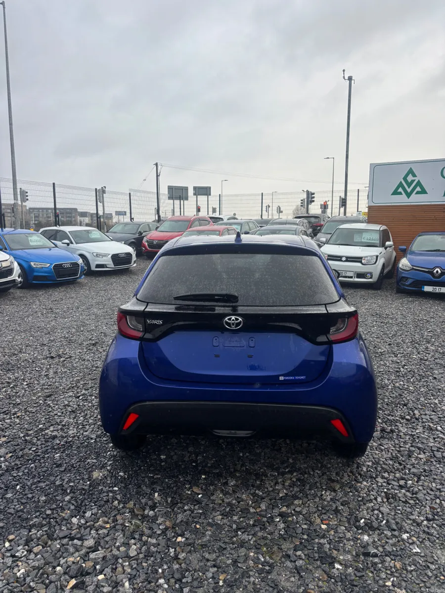 Toyota Yaris - Image 4