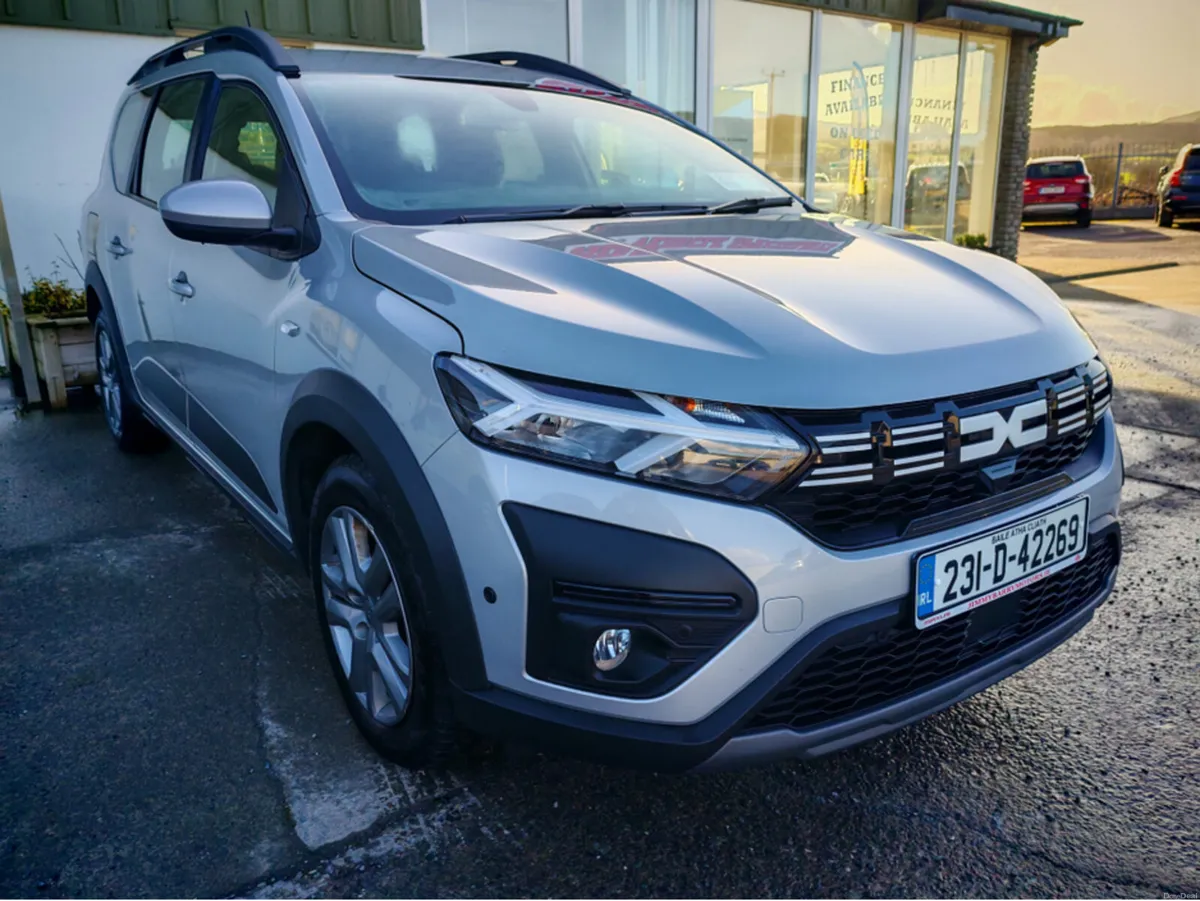 DACIA JOGGER EXPRESSION TCE 110 NBI 5DR - Image 1