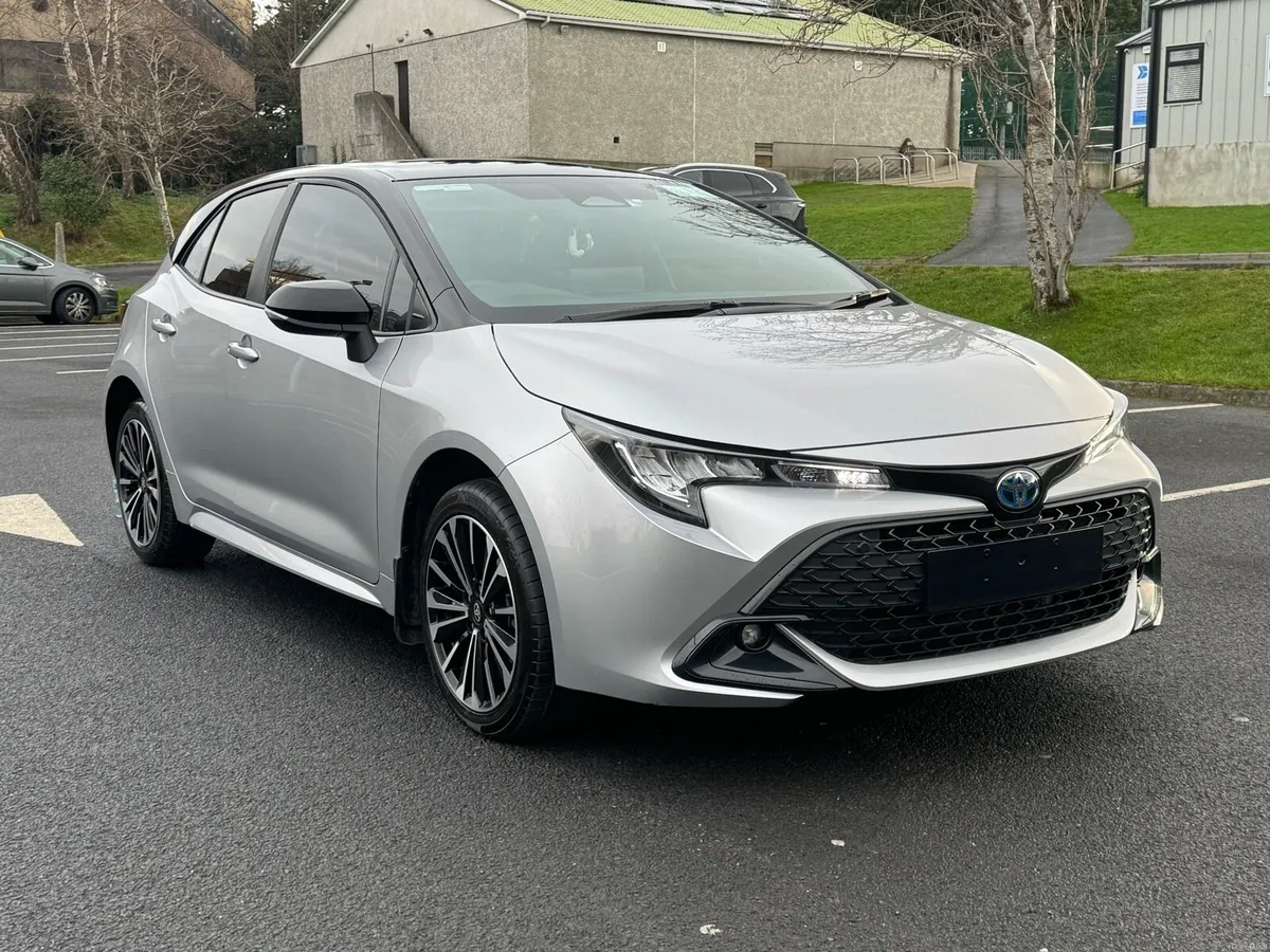 Toyota corolla - Image 2