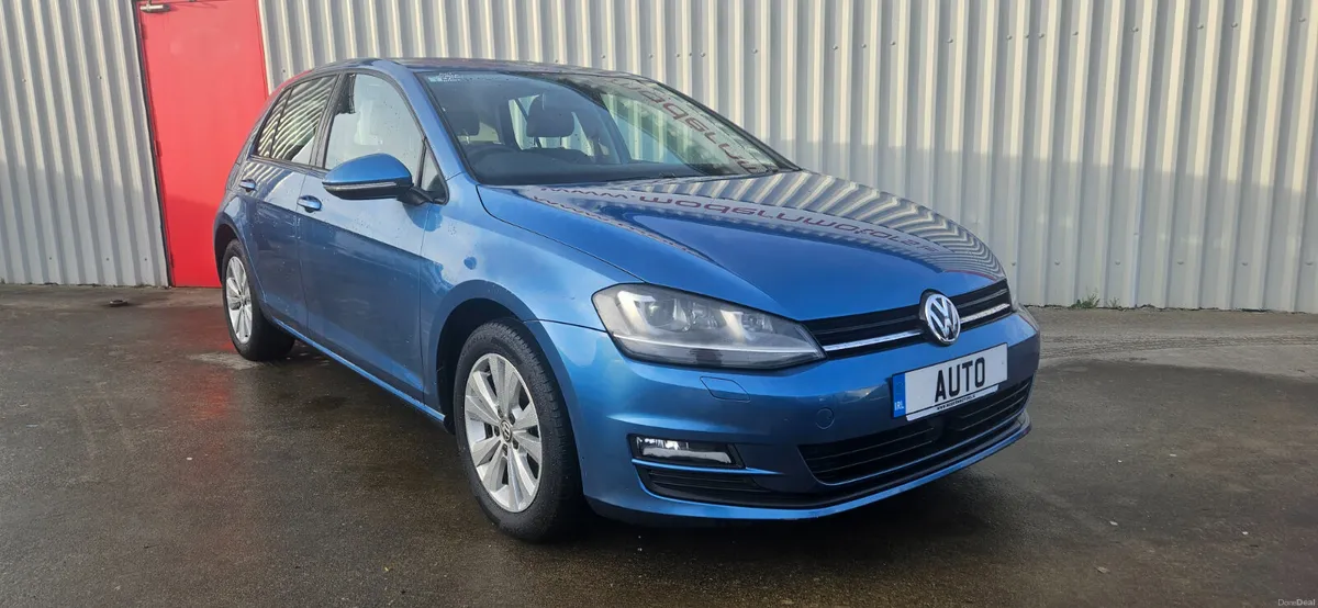 Volkswagen Golf automatic 1.2 comfortline low kms - Image 2