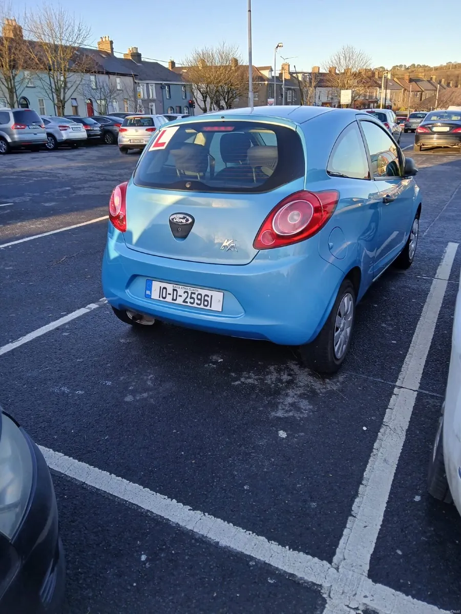 Ford KA 2010 - Image 2