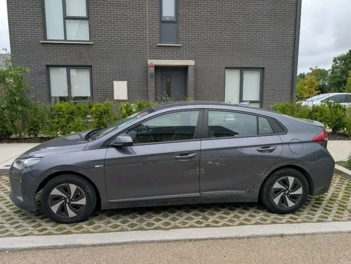 Hyundai Ioniq 2017 for sale - Image 3