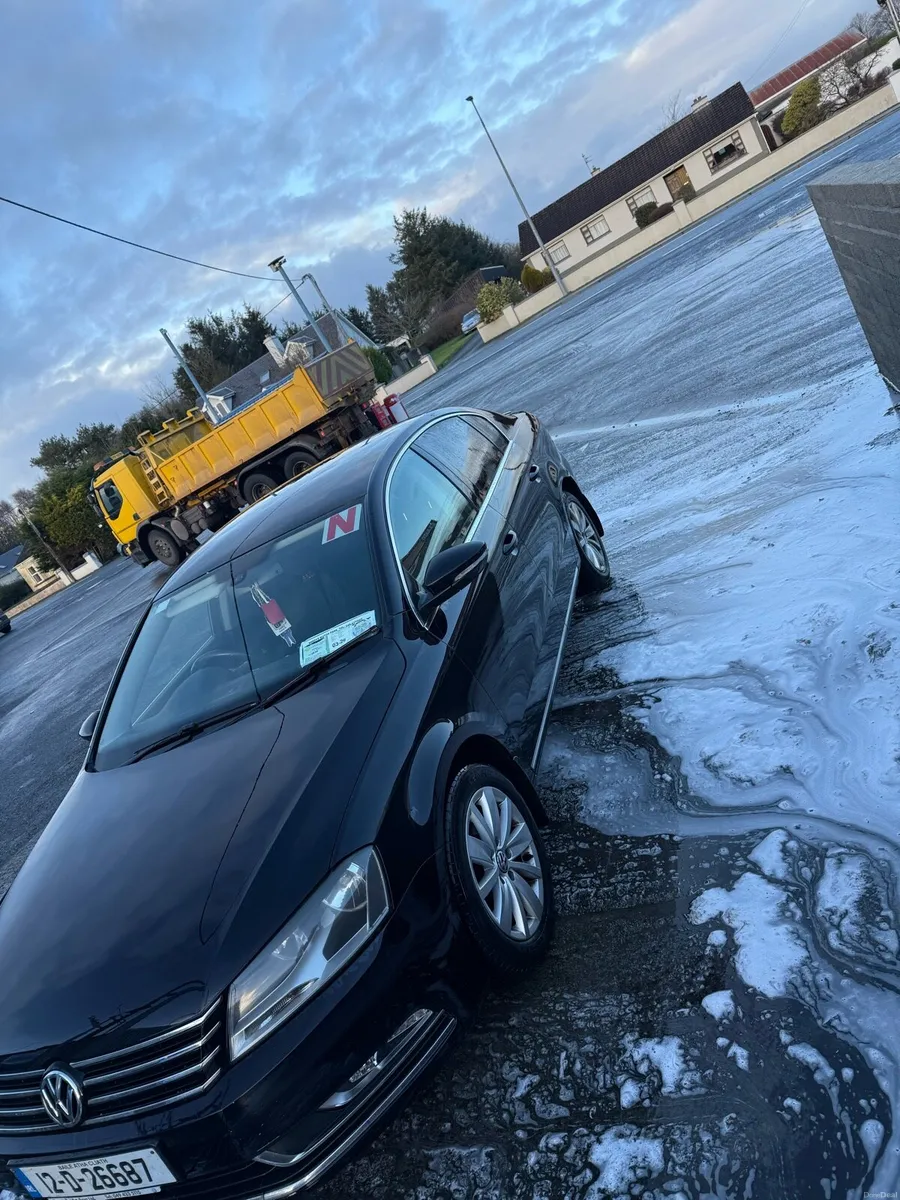 VW Passat 2.0L bluemotion - Image 4