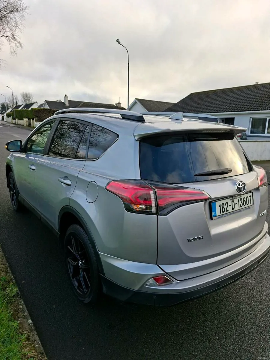 TOYOTA RAV4 2018 - Image 3