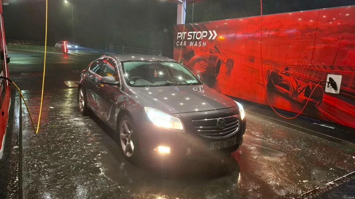 Sri insignia... New nct - Image 1