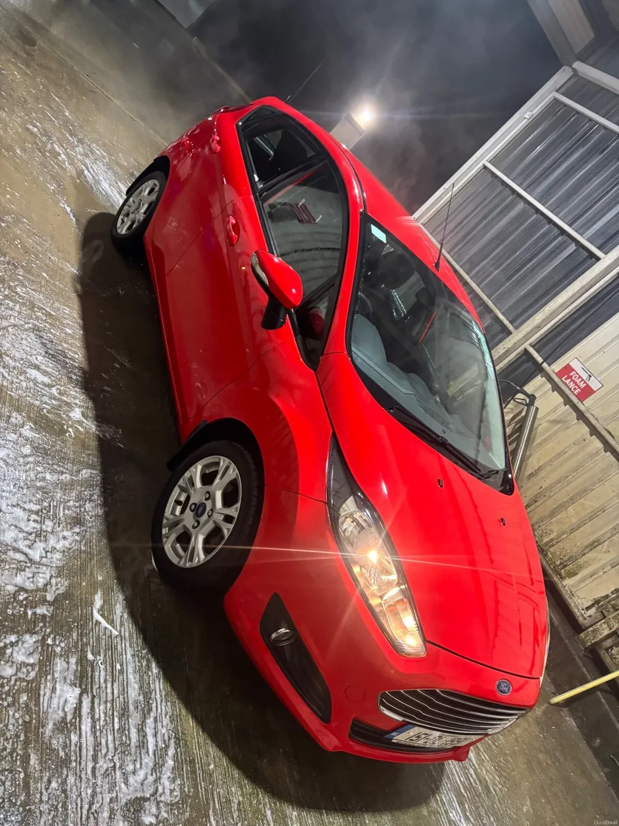Ford Fiesta 2015 - Image 1