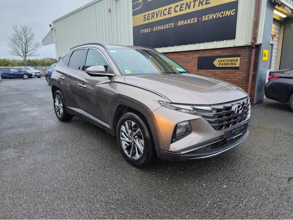 Hyundai Tucson IX35 EXECUTIVE PLUS 5DR DIESEL - Image 2