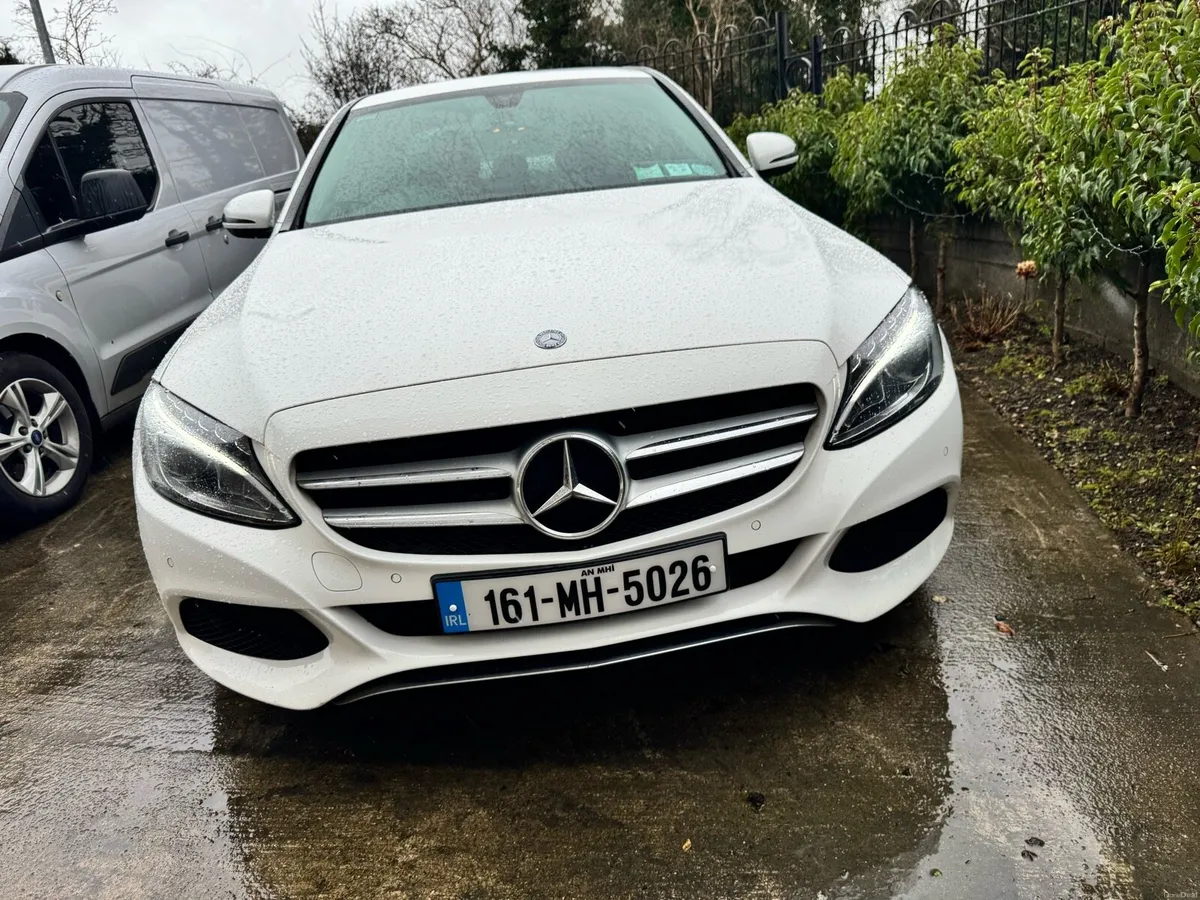 Mercedes benz - Image 2