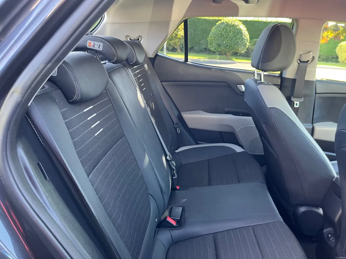 Kia Stonic K3 1.4 Petrol 5DR - Low Mileage - Image 3