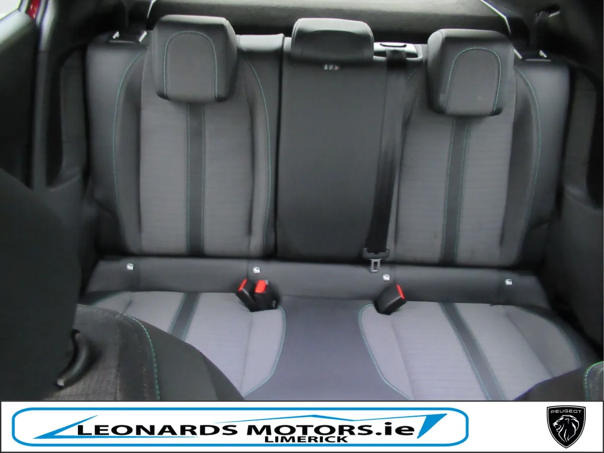 221 Peugeot 2008 Allure 1.2P 100bhp - Image 5