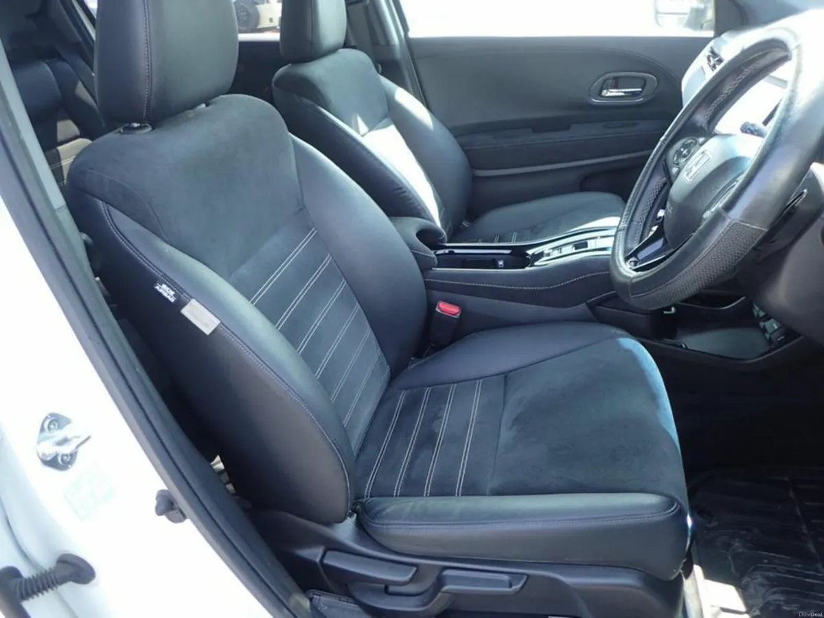 Honda Vezel RS Honda Sensing - Image 2