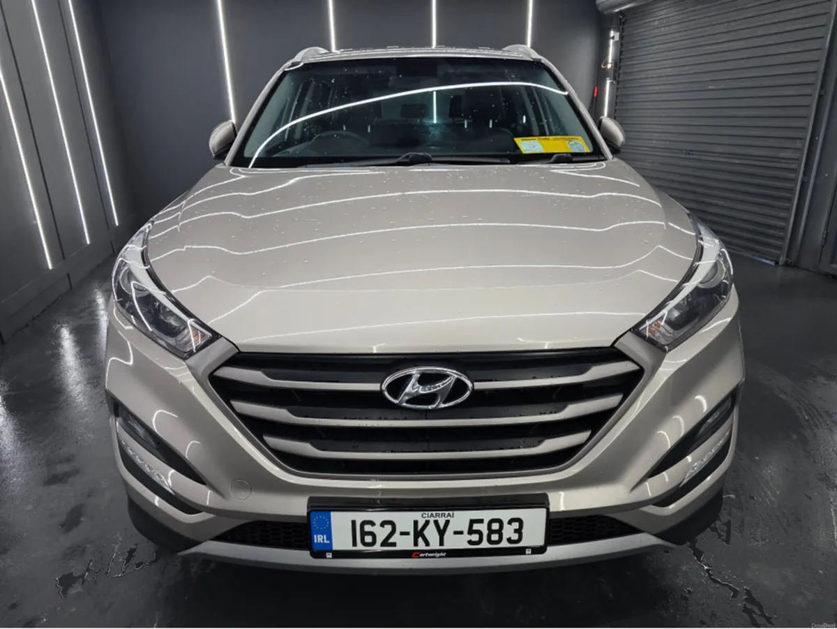 Hyundai Tucson EXECUTIVE 5DR - Image 2