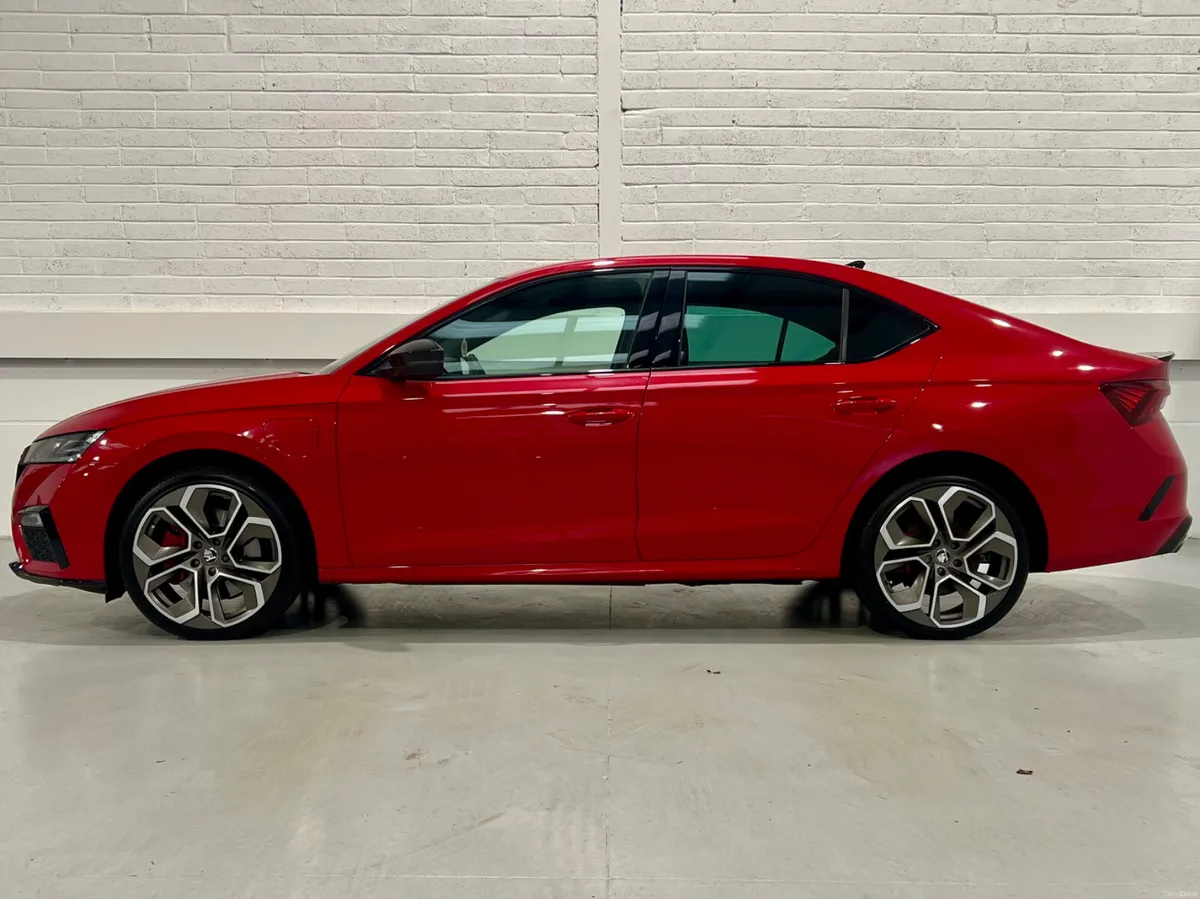Skoda Octavia VRS 1.4TSI PHEV 245bhp 5dr DSG Auto - Image 4
