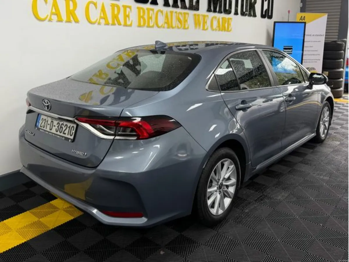Toyota Corolla Luna Saloon 4DR Auto - Image 4