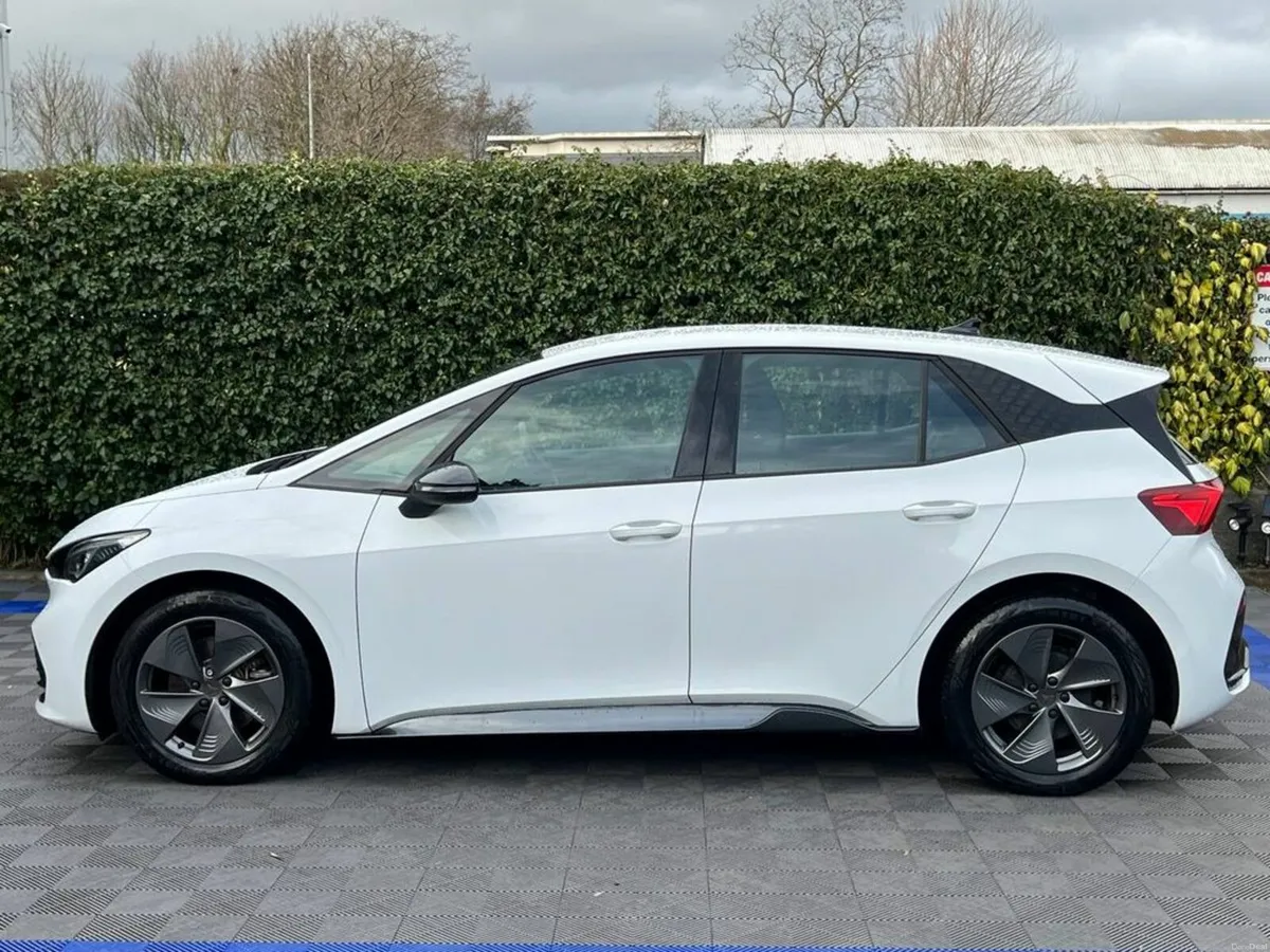 Cupra Born V1 58KWH // VERY LOW MILEAGE // ADAPTIV - Image 3