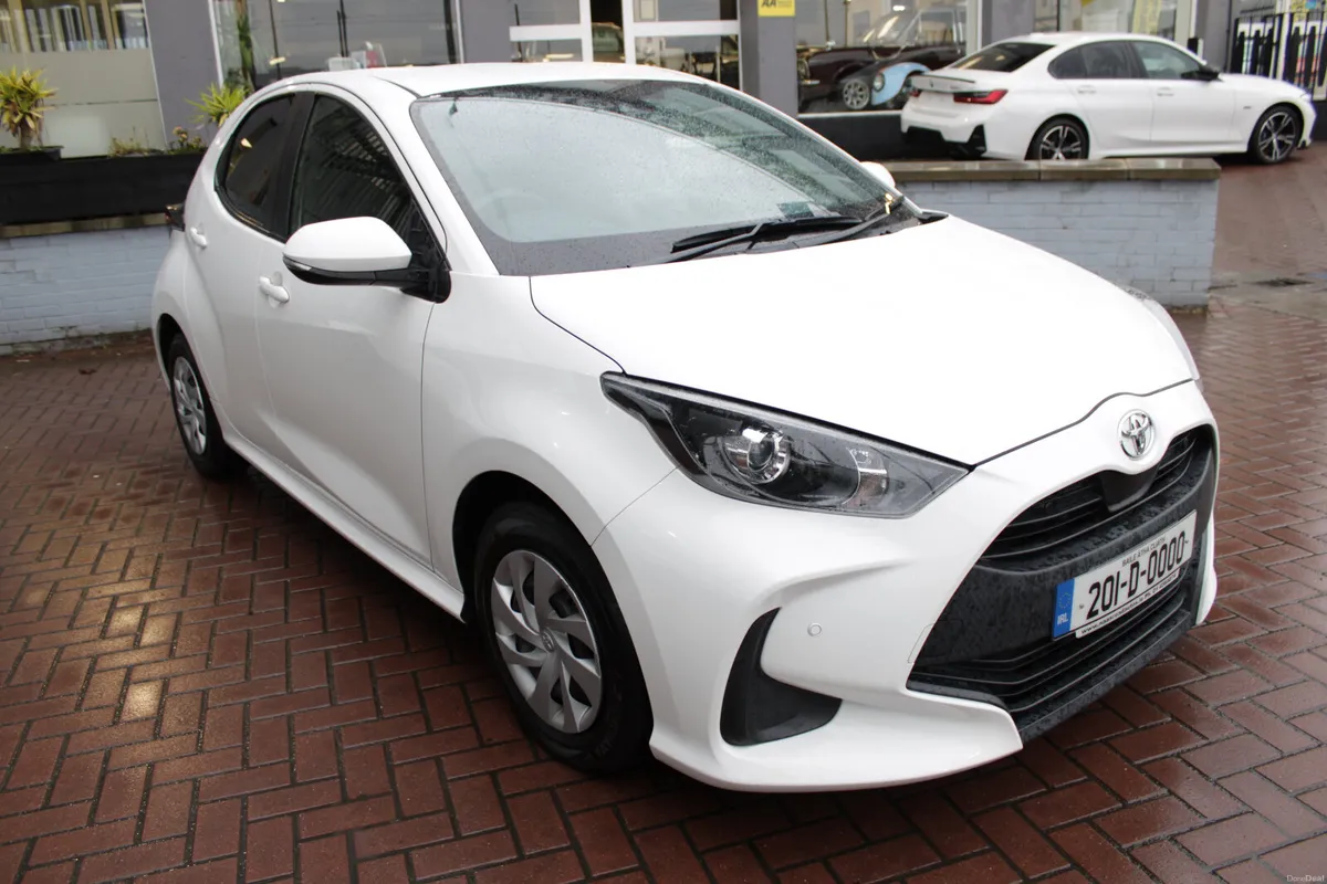 1.0 X-EDITION 5DR  HATCHBACK AUTOMATIC// ONLY 61,0 - Image 2