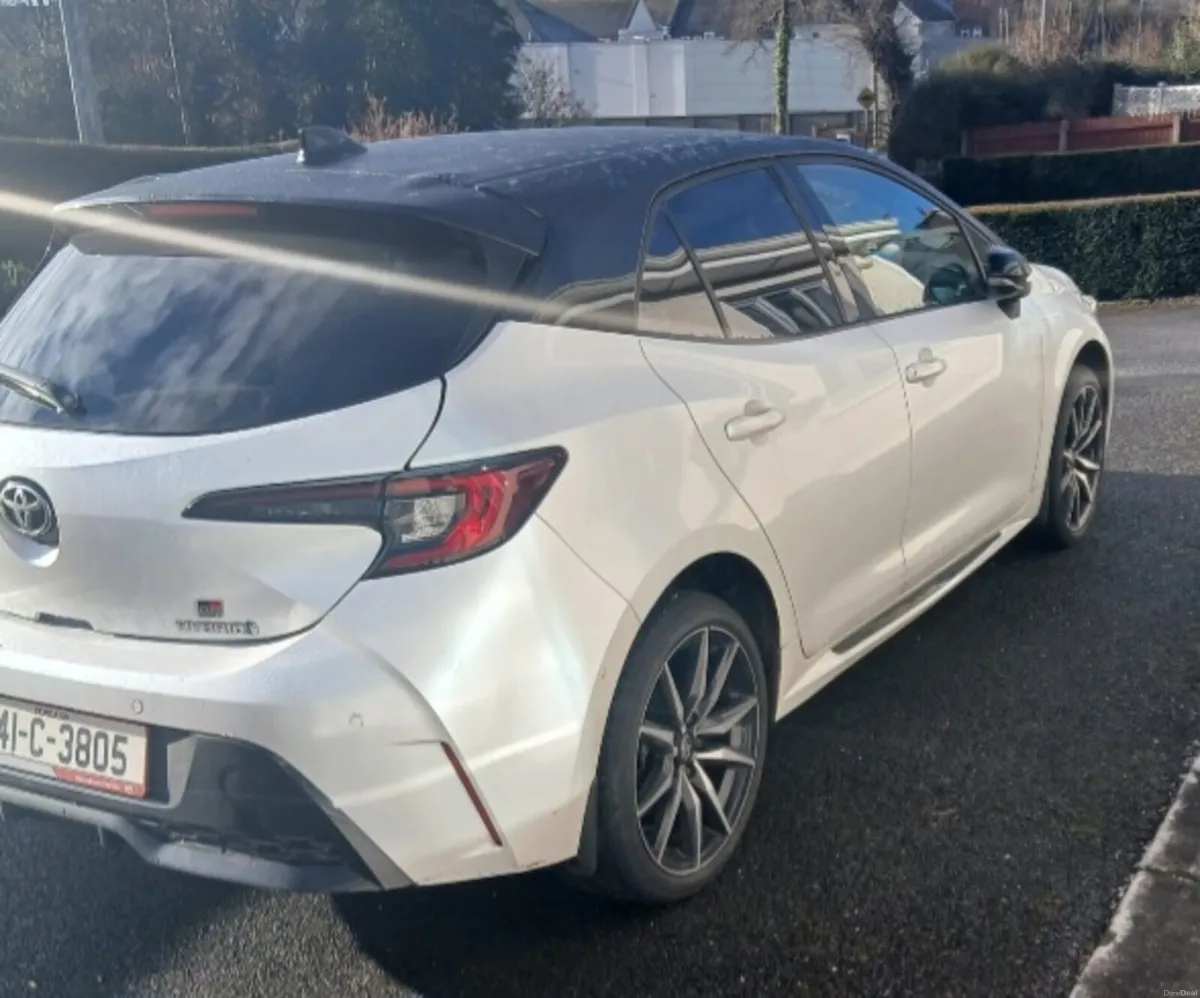 Toyota Corolla - Image 2